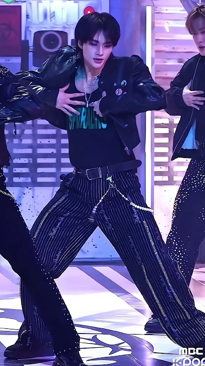 Fandom-recommended wallpaper image of Hyunjin (Stray Kids)