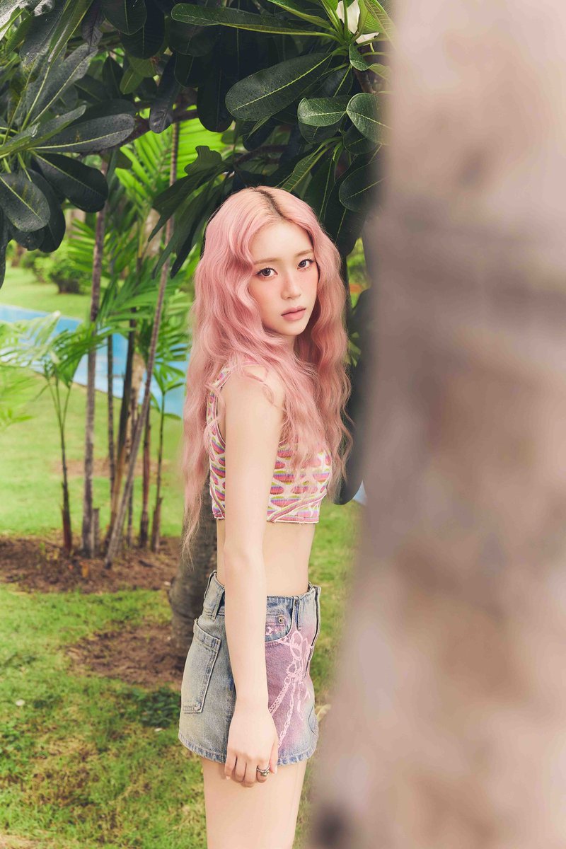 Latest photo of STAYC
