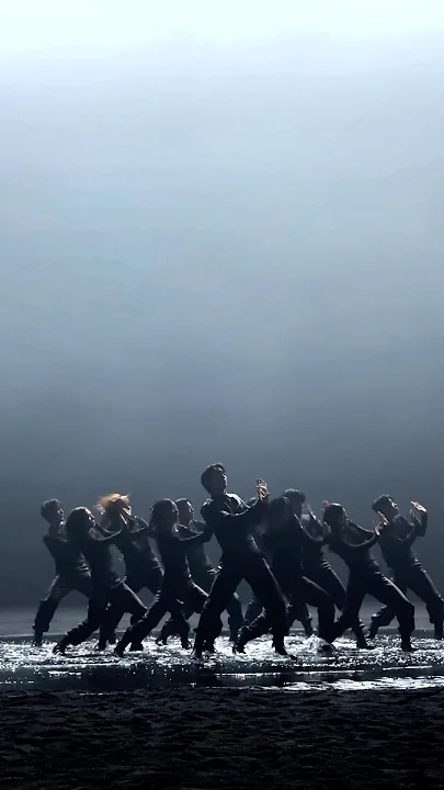 Fandom-recommended wallpaper image of EXO