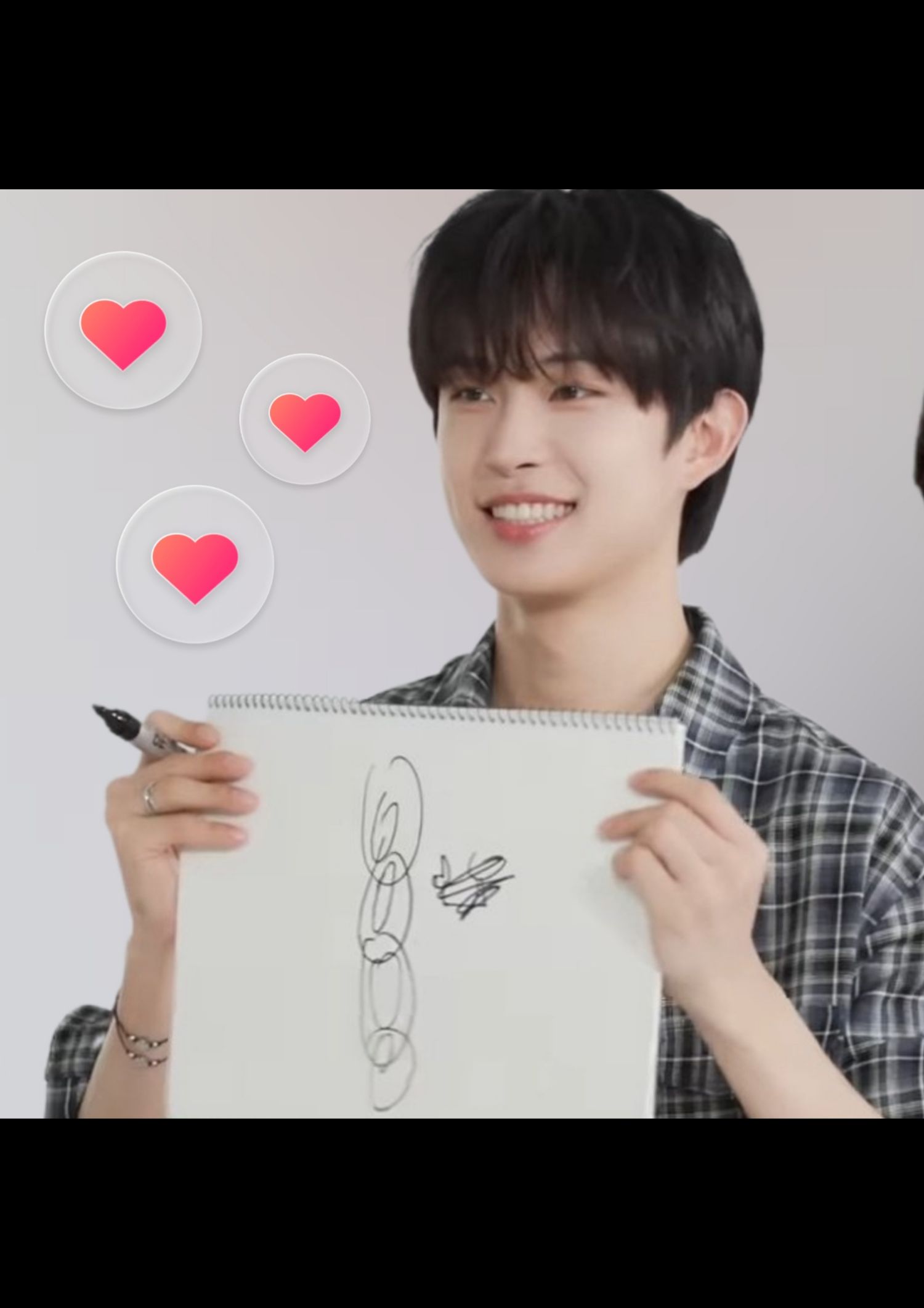 Behind-the-scenes cut of Kim Geonwoo (ALPHA DRIVE ONE)