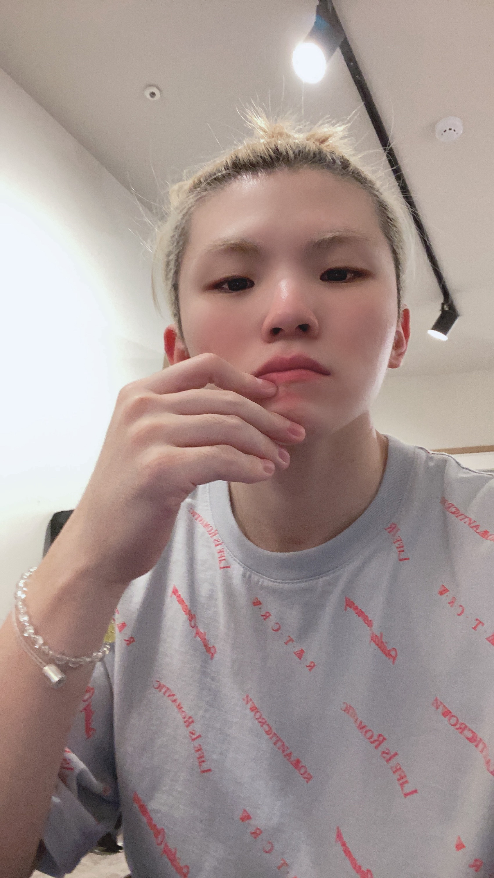 Behind-the-scenes cut of Woozi (SEVENTEEN)