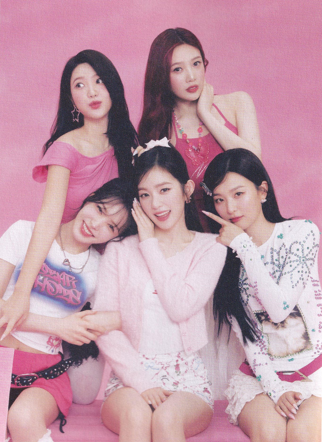 Behind-the-scenes cut of Red Velvet