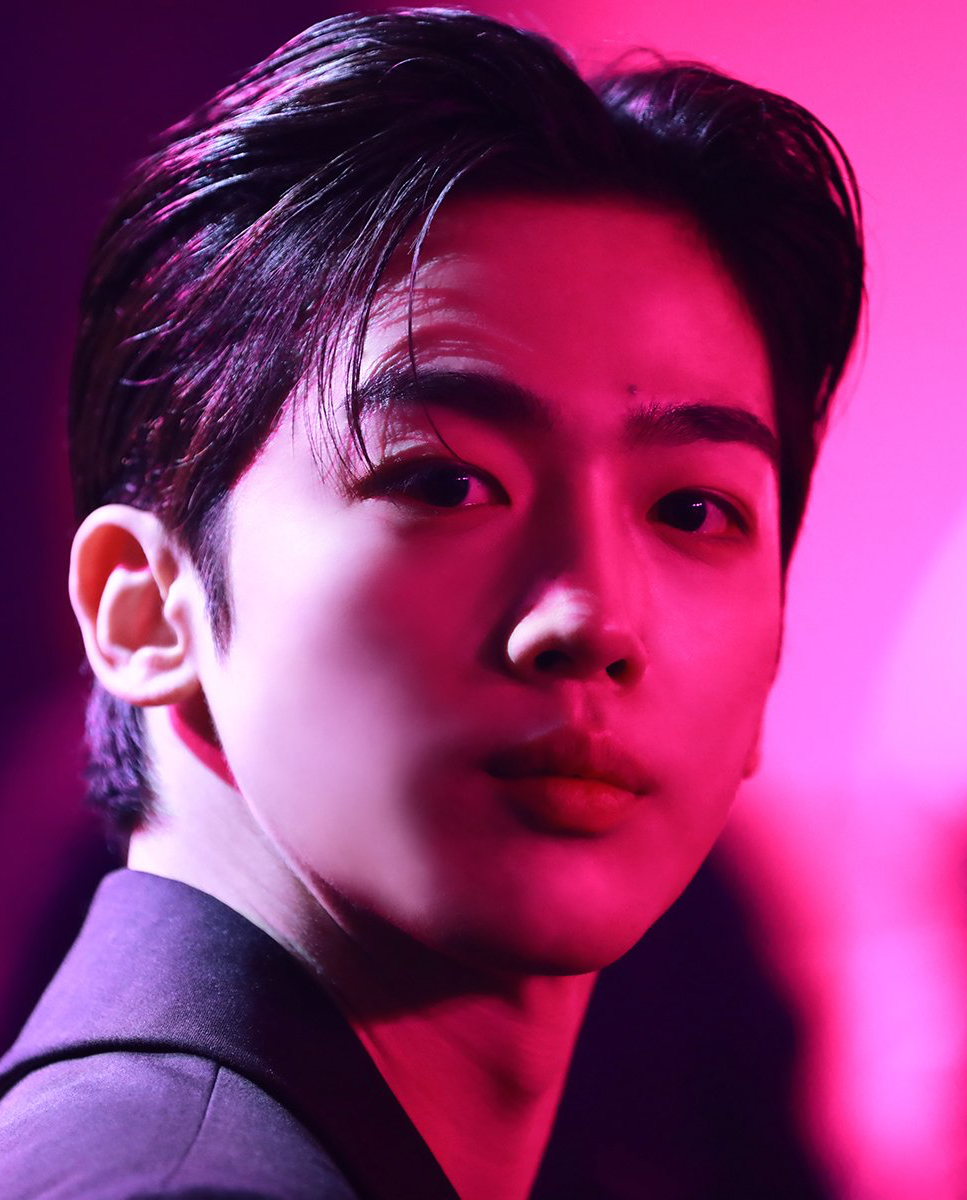 Recent activity shot of Kim Yohan (WEi)