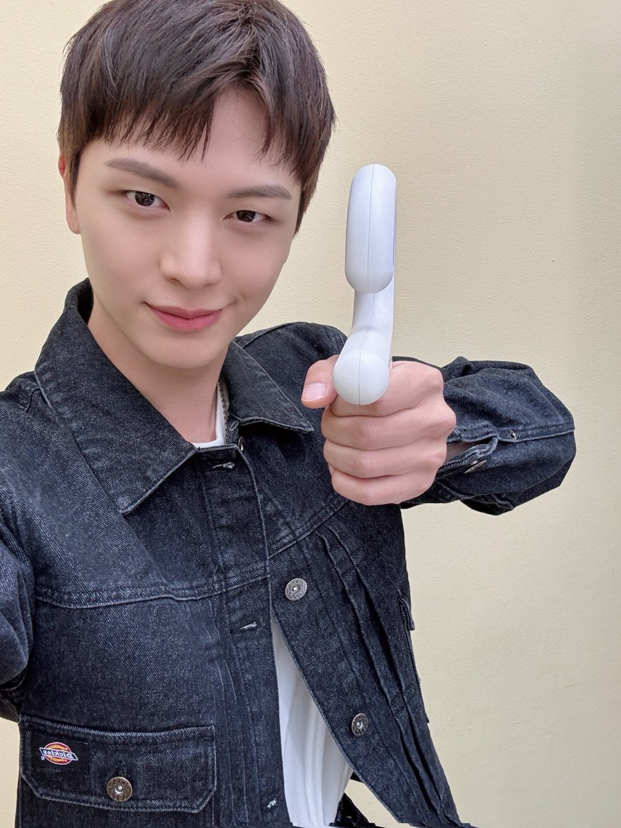 A moment captured by BTOB's fan