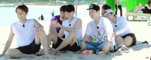 Behind-the-scenes cut of SHINHWA