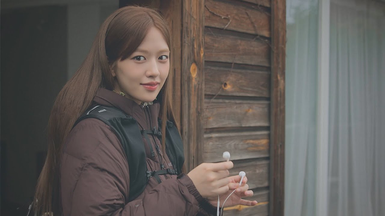 Latest photo of An Yujin (IVE)