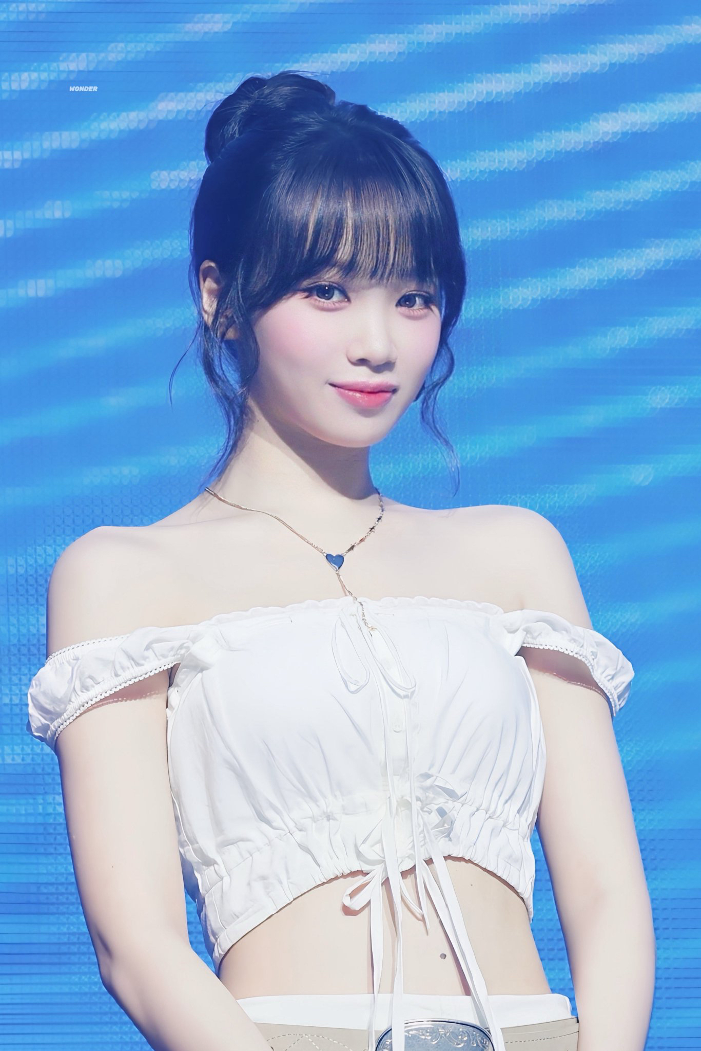 A moment captured by Kim Chaewon (LE SSERAFIM)'s fan
