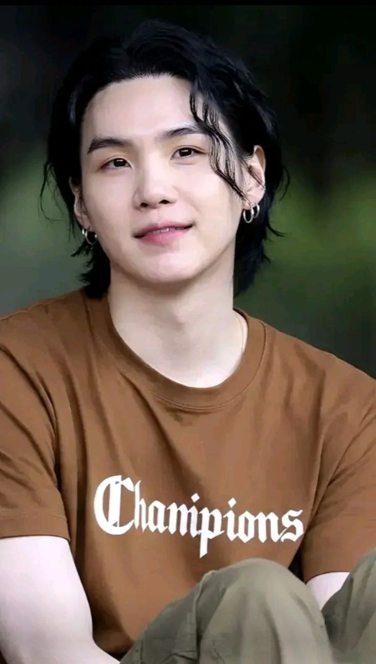 Today's most popular wallpaper in the SUGA (BTS) community