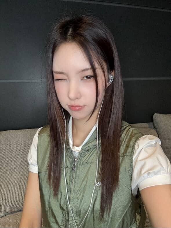 Latest photo of Yunah (ILLIT)