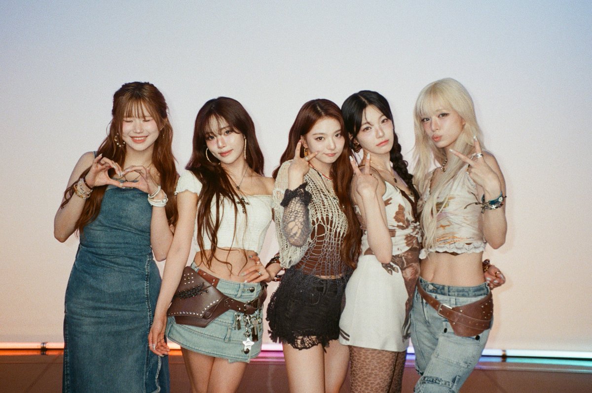 Recent activity shot of fromis (9)