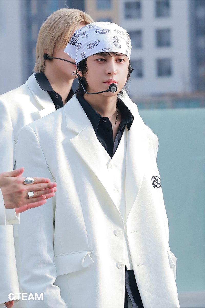 A moment captured by &TEAM's fan