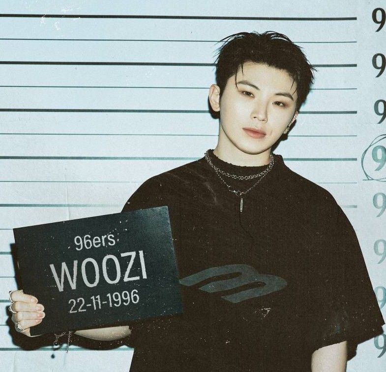 A moment captured by Woozi (SEVENTEEN)'s fan