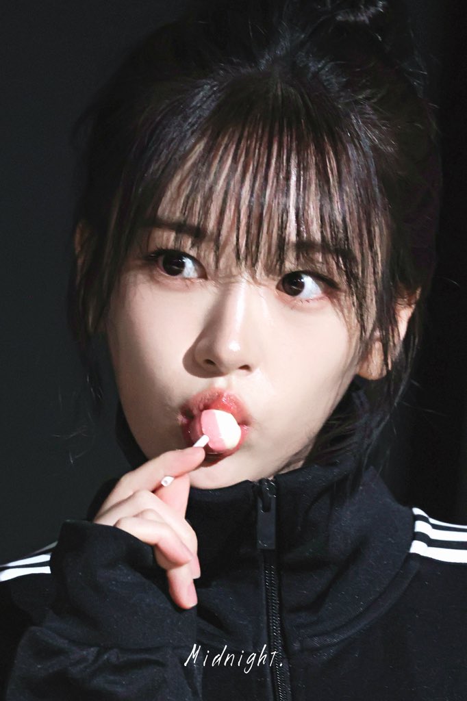 Latest photo of An Yujin (IVE)