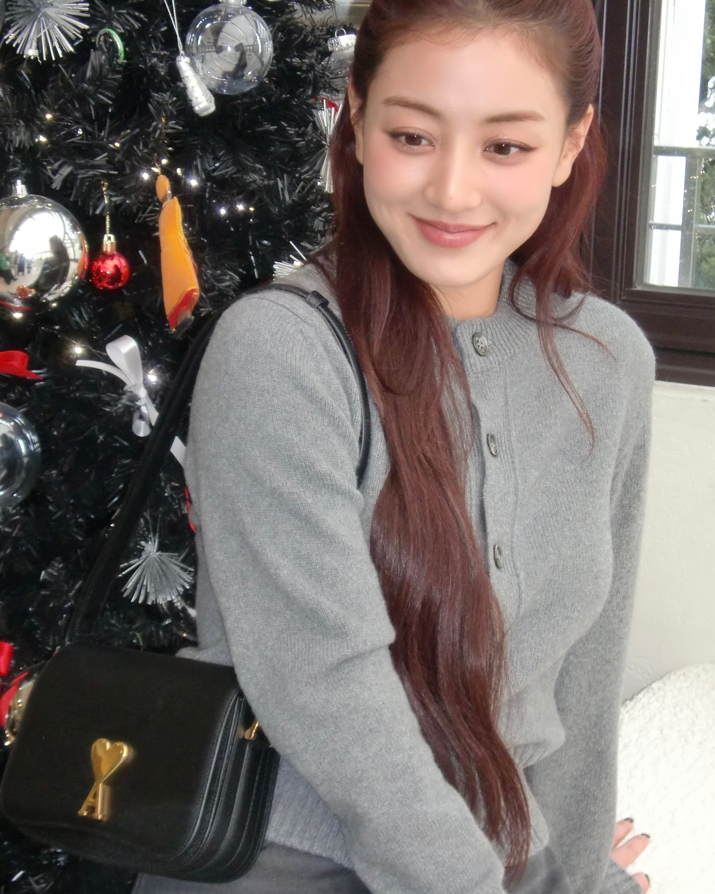 A moment captured by Jihyo (TWICE)'s fan