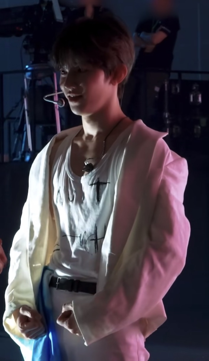 Behind-the-scenes cut of Zhang Hao (ZEROBASEONE)