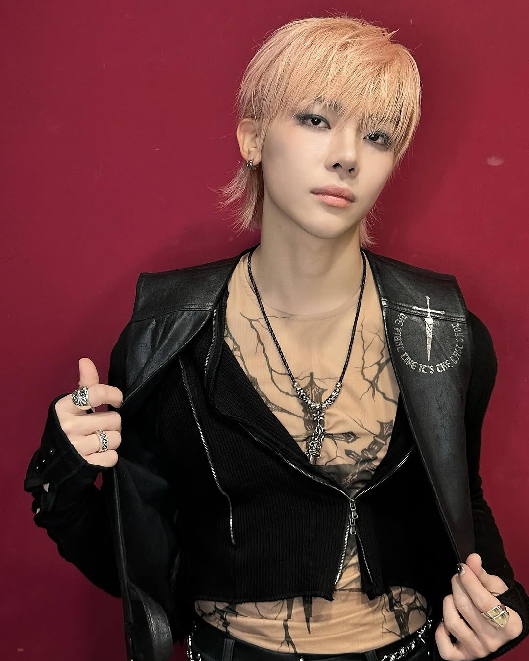 A moment captured by Nicholas (&TEAM)'s fan