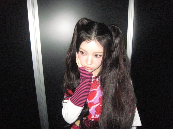 Recent activity shot of Moka (ILLIT)