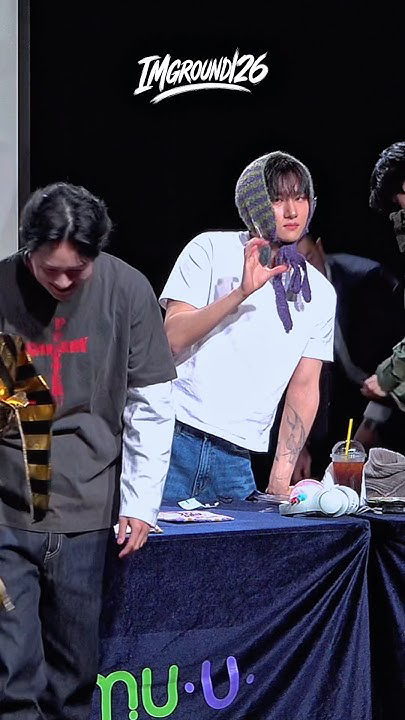 Momen yang diabadikan oleh penggemar MONSTA X