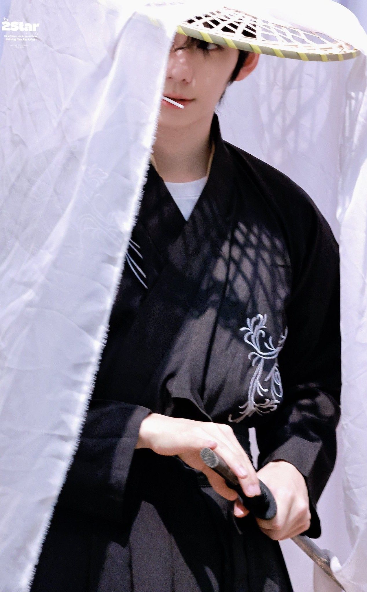 A moment captured by Park Han (AHOF)'s fan