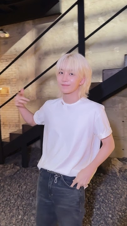 A heartfelt wallpaper shared by Jeonghan (SEVENTEEN)'s fans