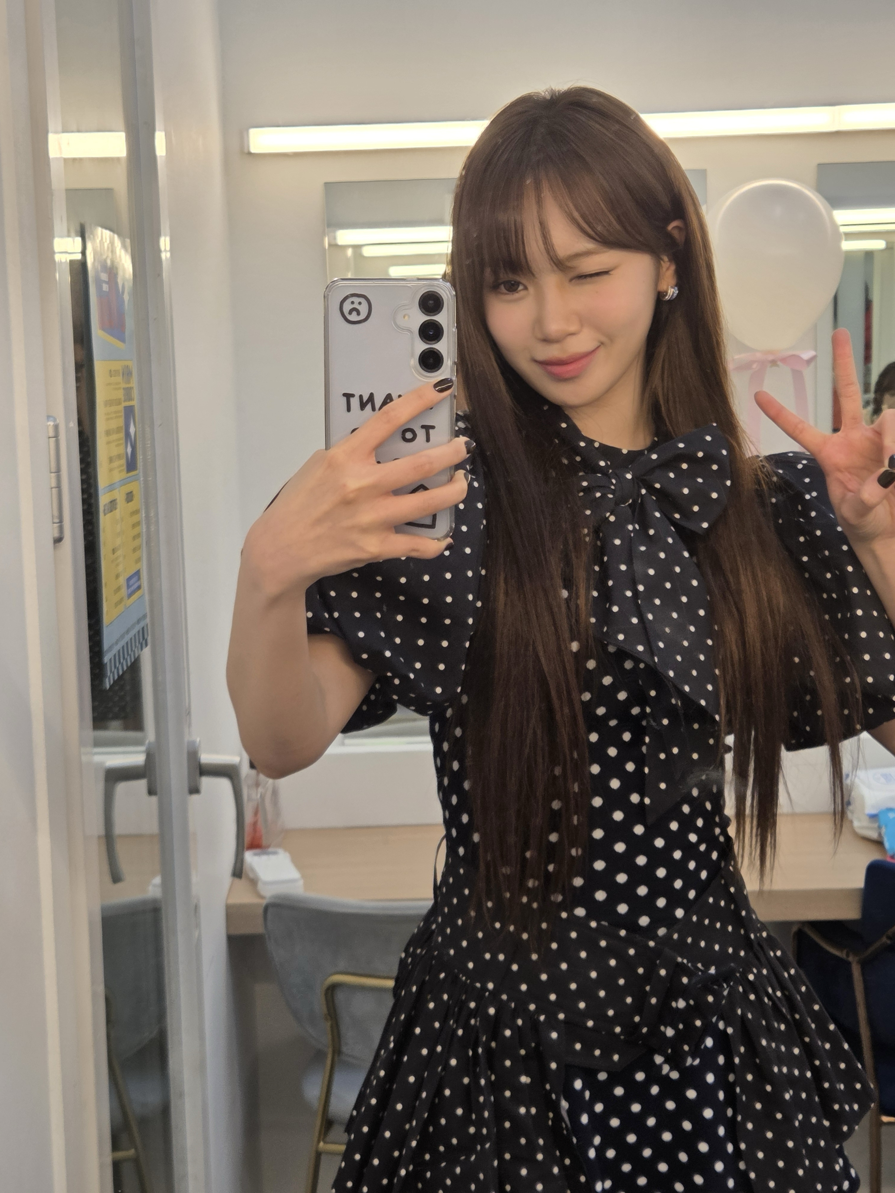 Latest photo of Kim Chaewon (LE SSERAFIM)
