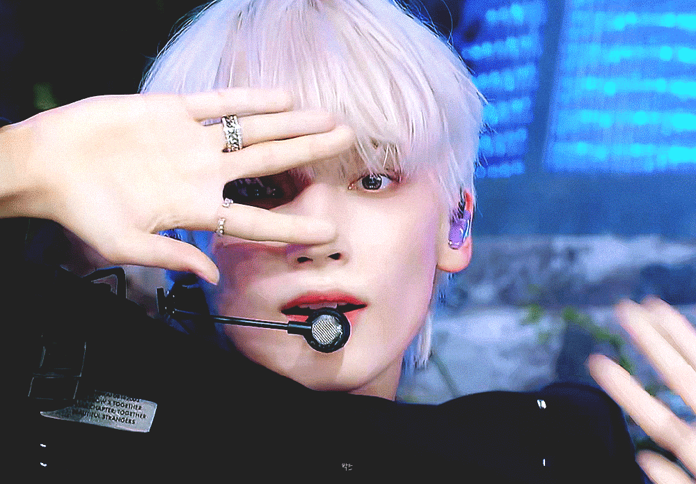 休寧凱 (TOMORROW X TOGETHER)的最新活动照片