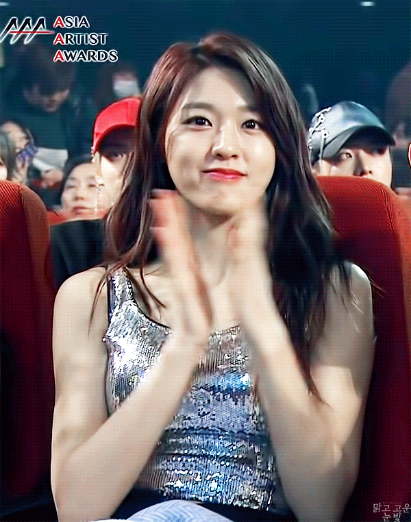 Behind-the-scenes cut of Seolhyun (AOA)