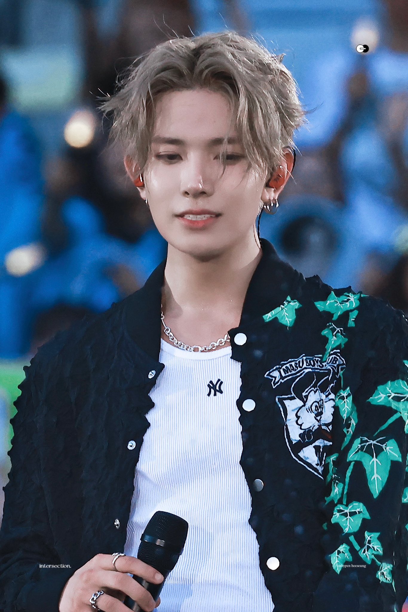 Latest photo of Heeseung (ENHYPEN)