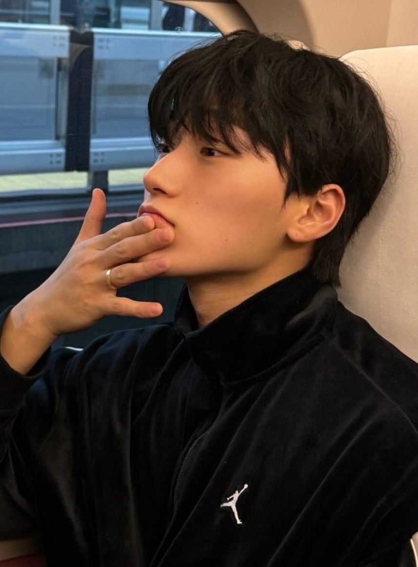 A moment captured by San (ATEEZ)'s fan