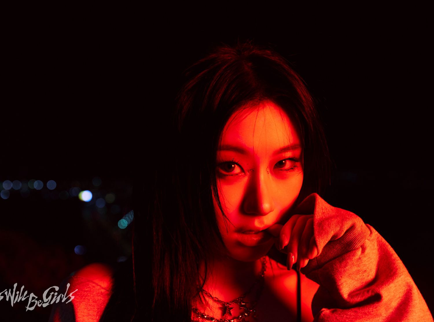Behind-the-scenes cut of Chaeryeong (ITZY)