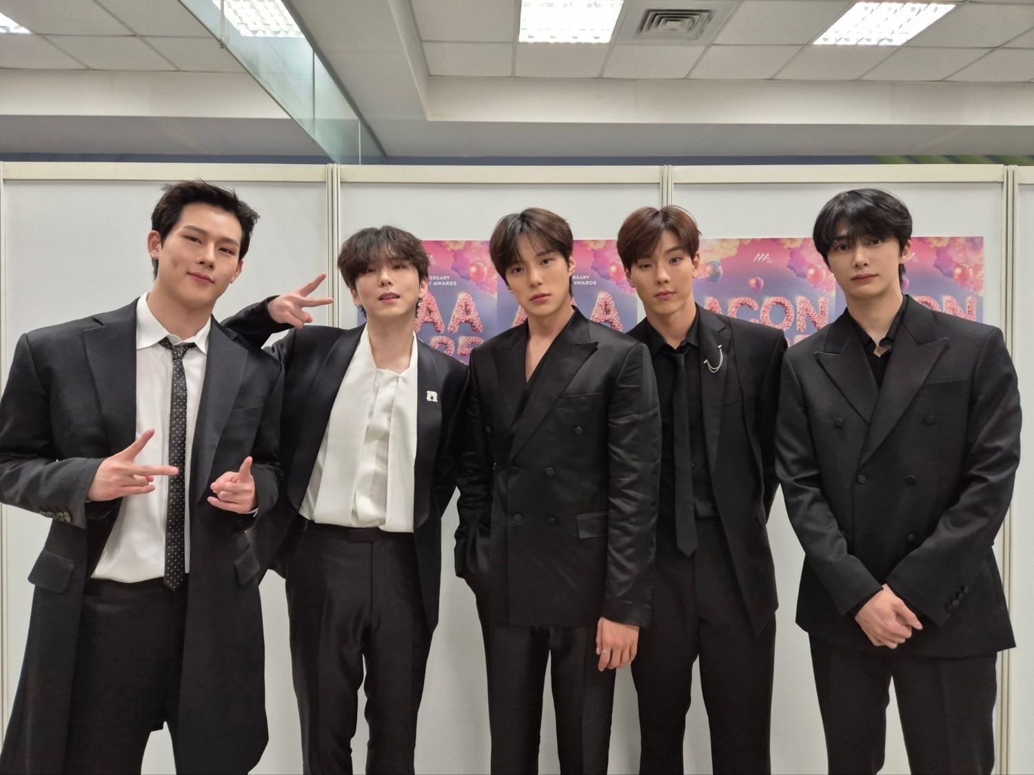 Foto aktivitas terbaru Shownu (MONSTA X)