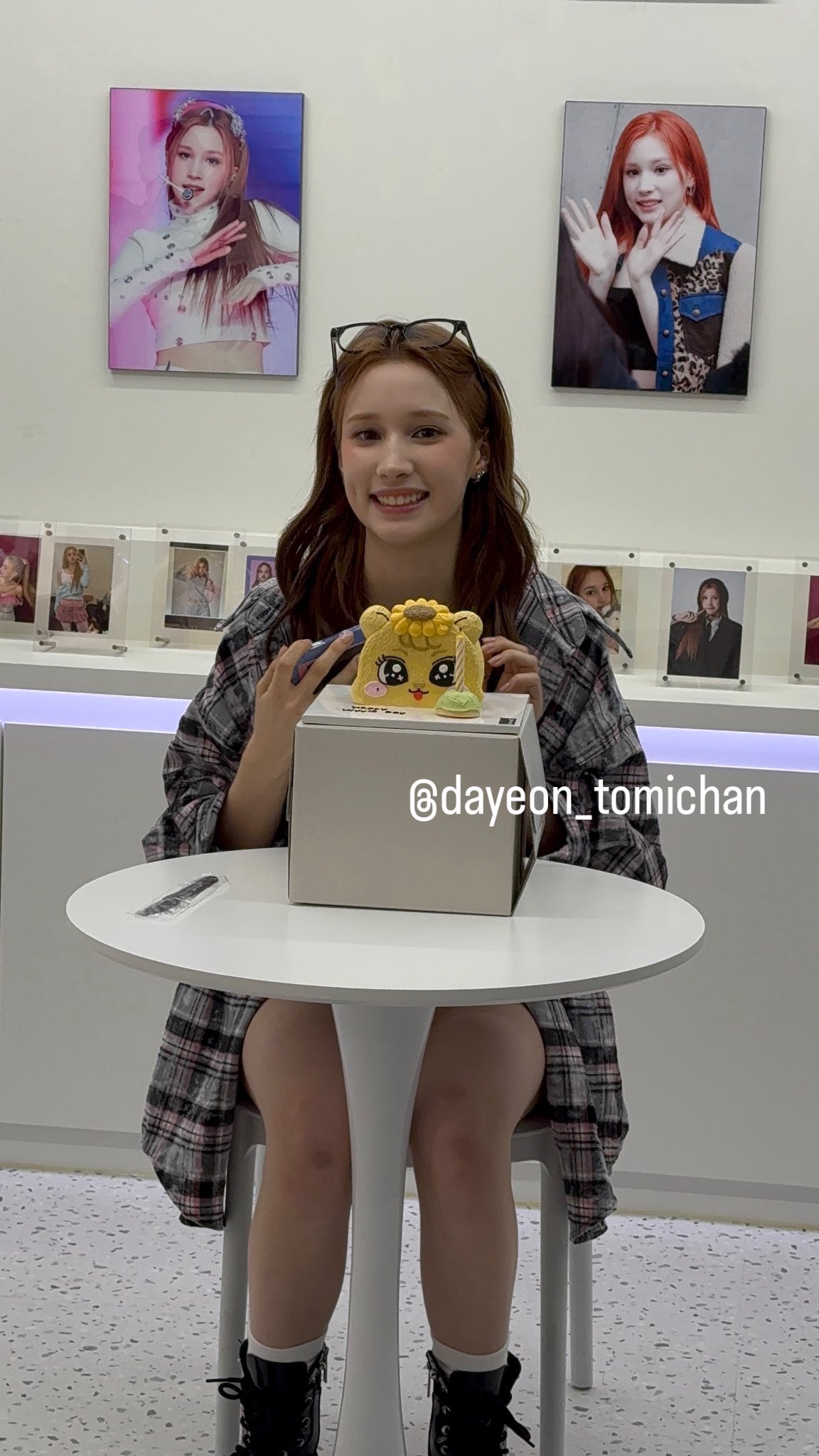 A moment captured by Huening Bahiyyih (Kep1er)'s fan