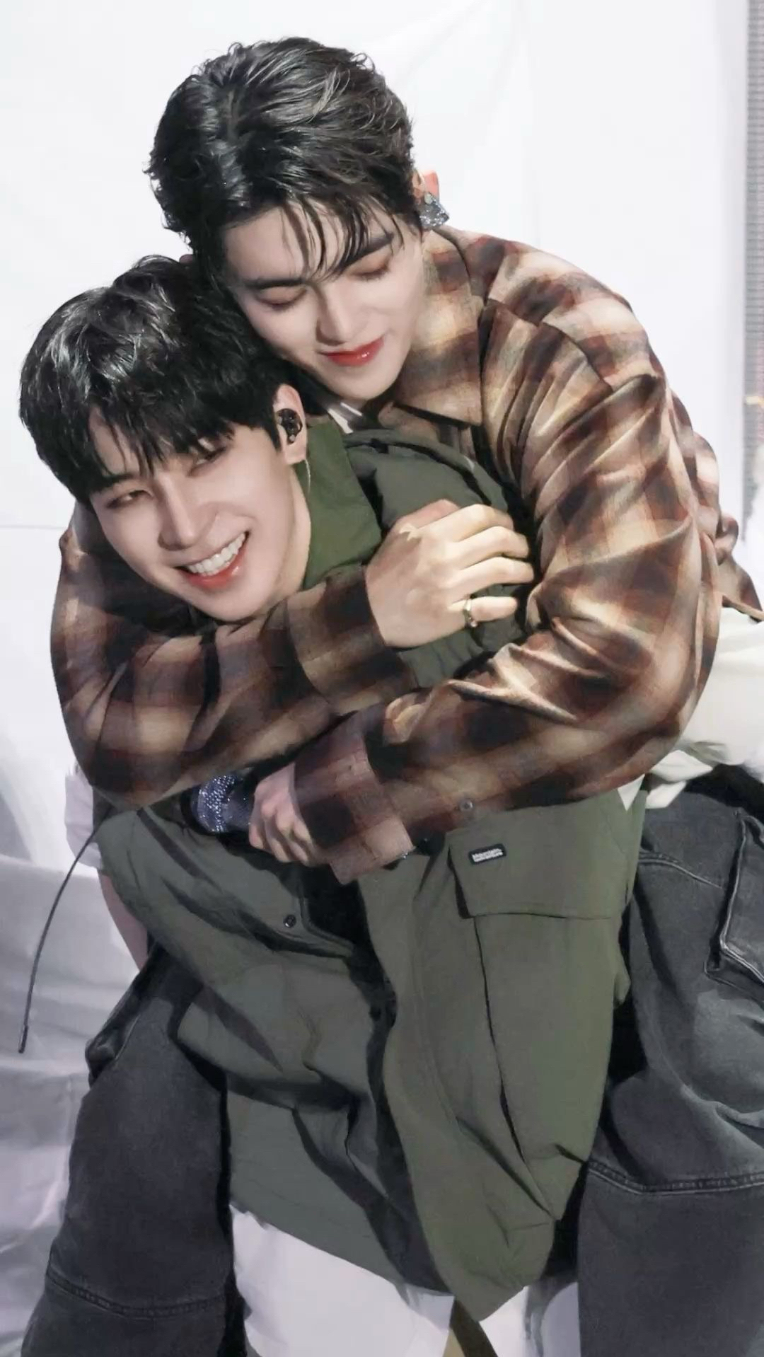 A moment captured by SEVENTEEN's fan