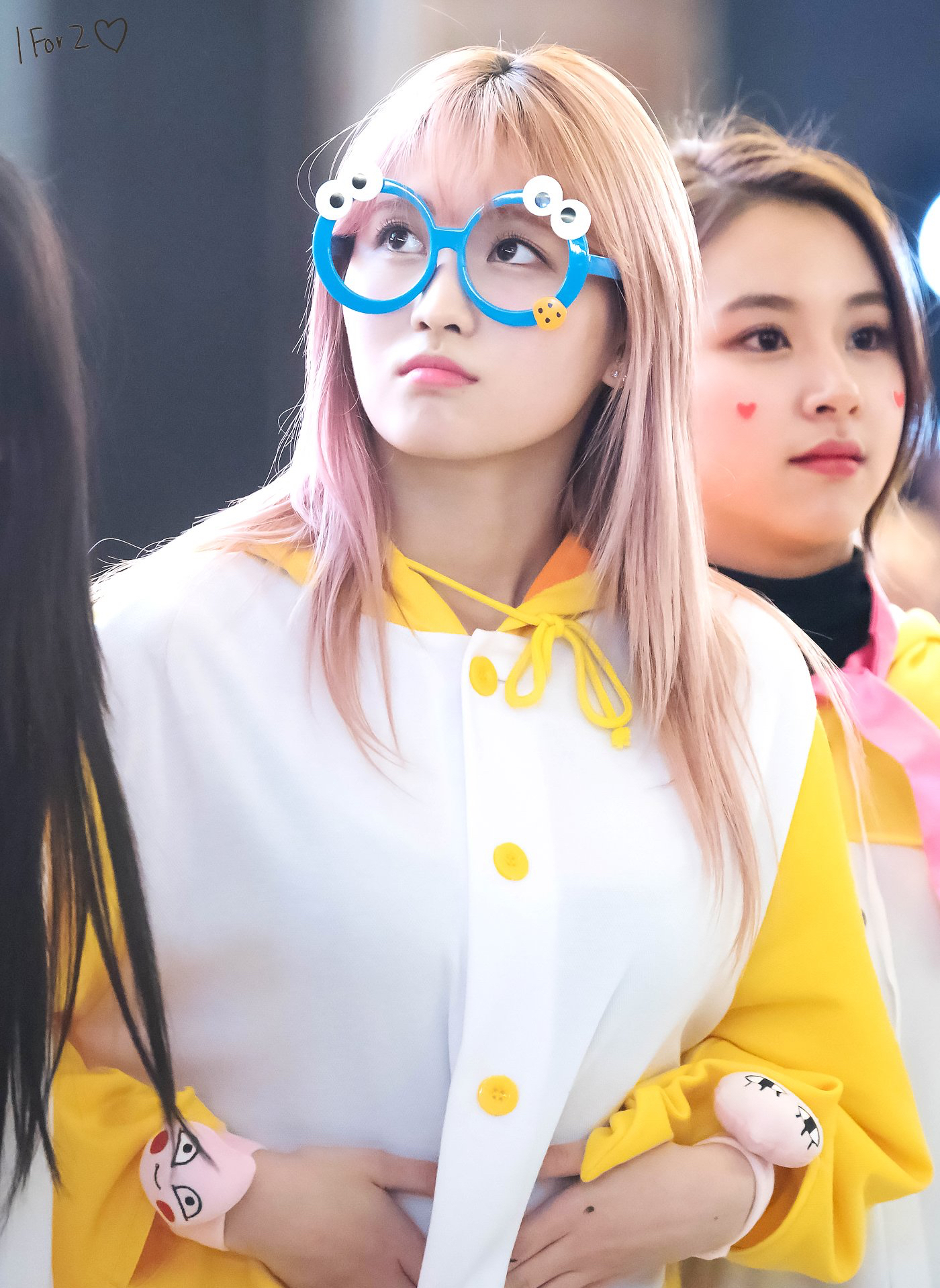 모모 (TWICE) 최근 활동샷