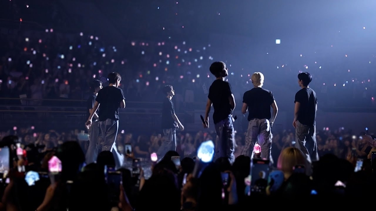 A moment captured by SF9's fan