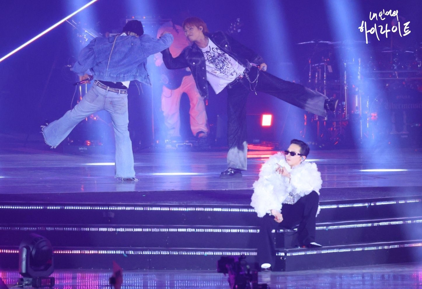 Foto terbaru G-DRAGON (BIGBANG)