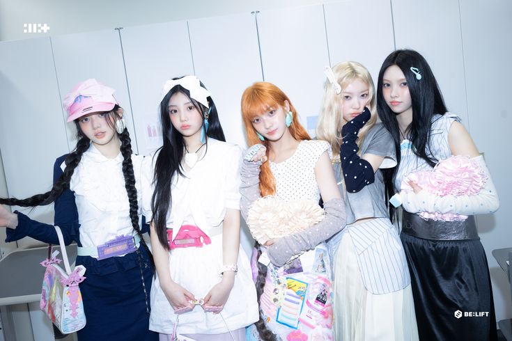 Latest photo of ILLIT