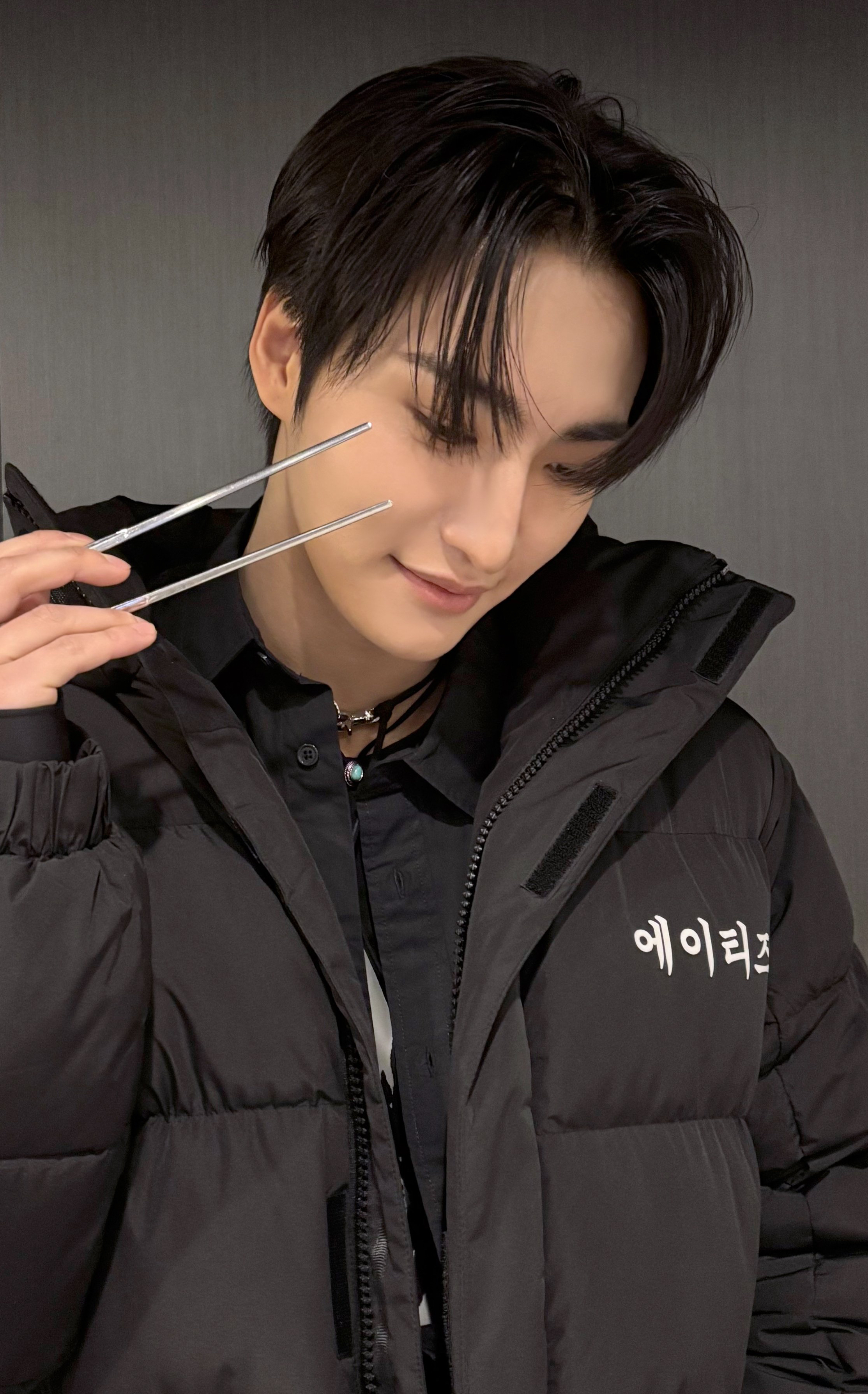 Recent activity shot of Seonghwa (ATEEZ)