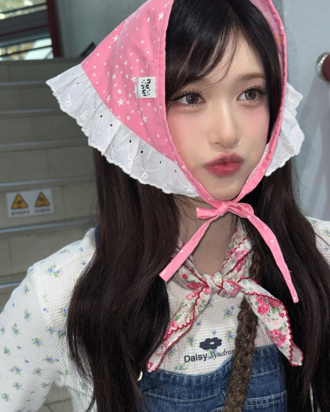 Behind-the-scenes cut of Leeseo (IVE)