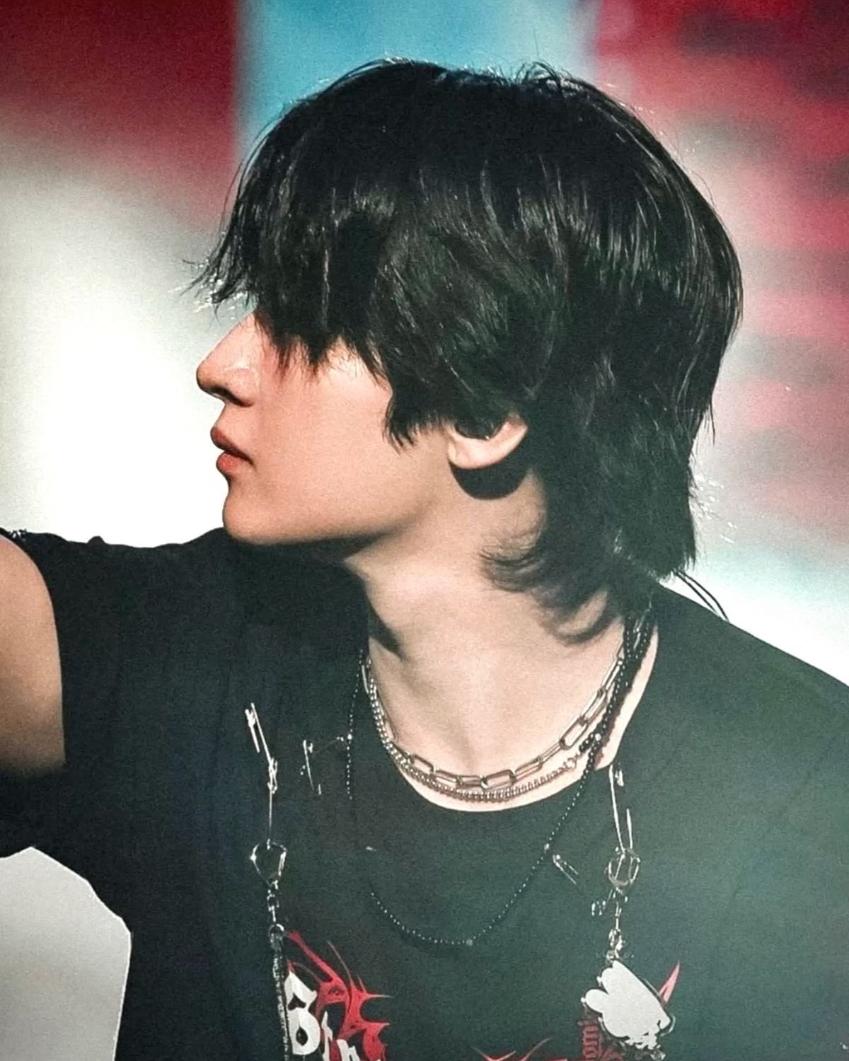 Latest photo of Lee Know (Stray Kids)