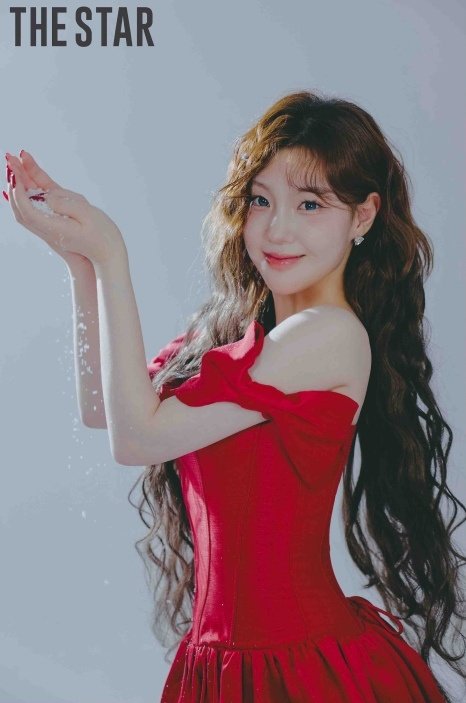 Recent activity shot of Kim Chaehyun (Kep1er)