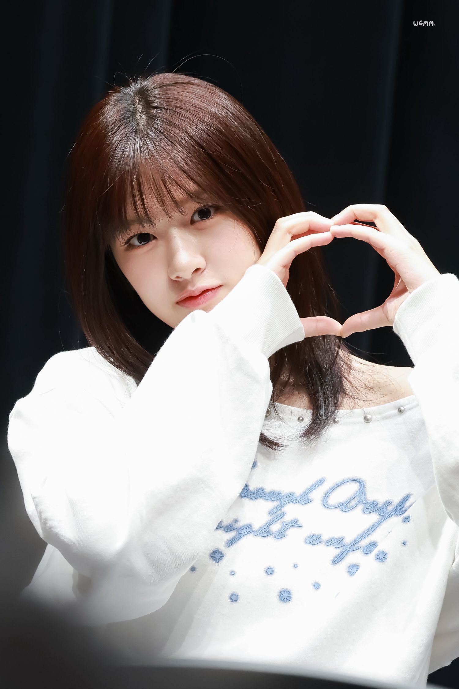 Recent activity shot of An Yujin (IVE)