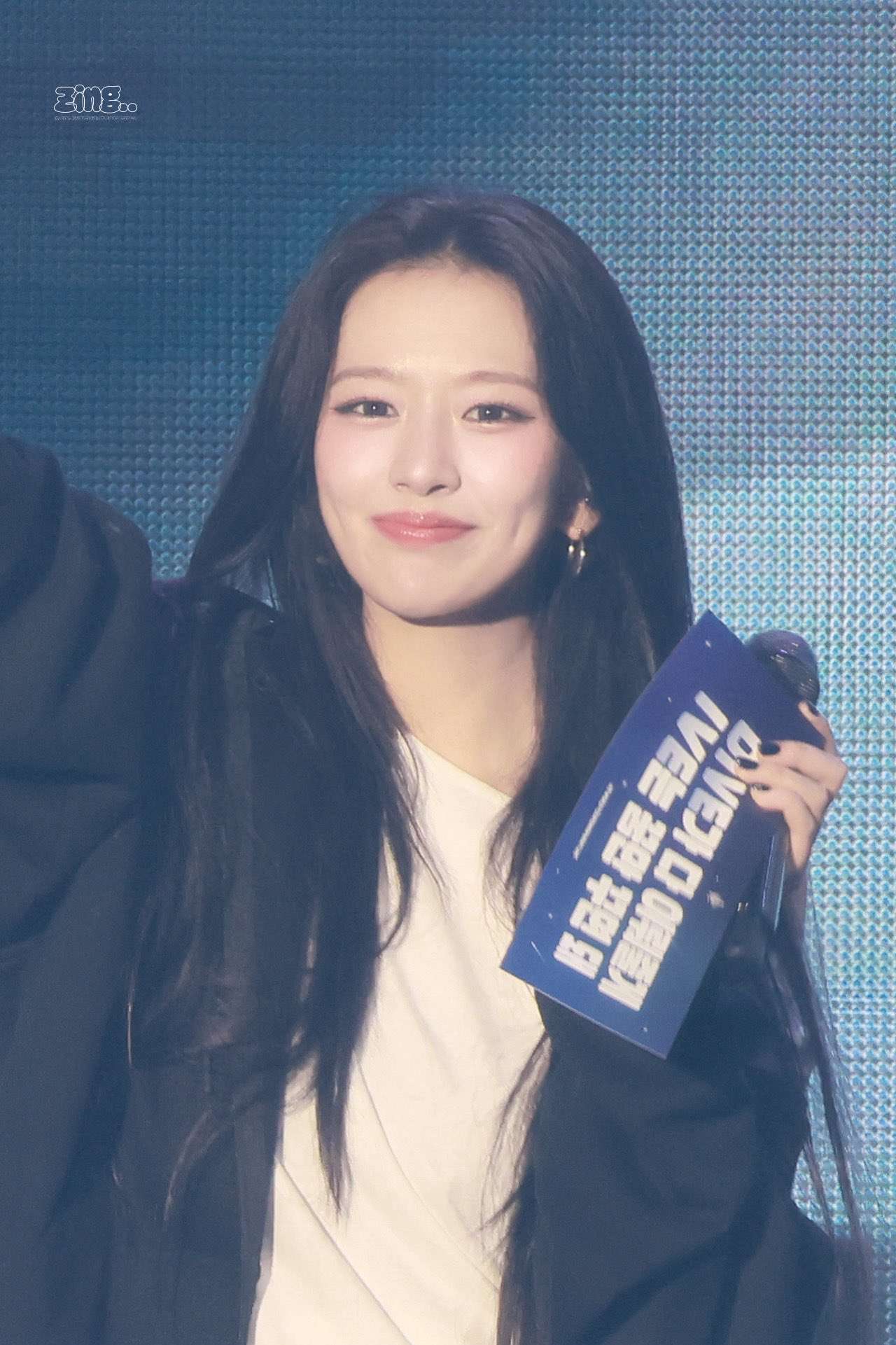 アン・ユジン (IVE)の最新写真