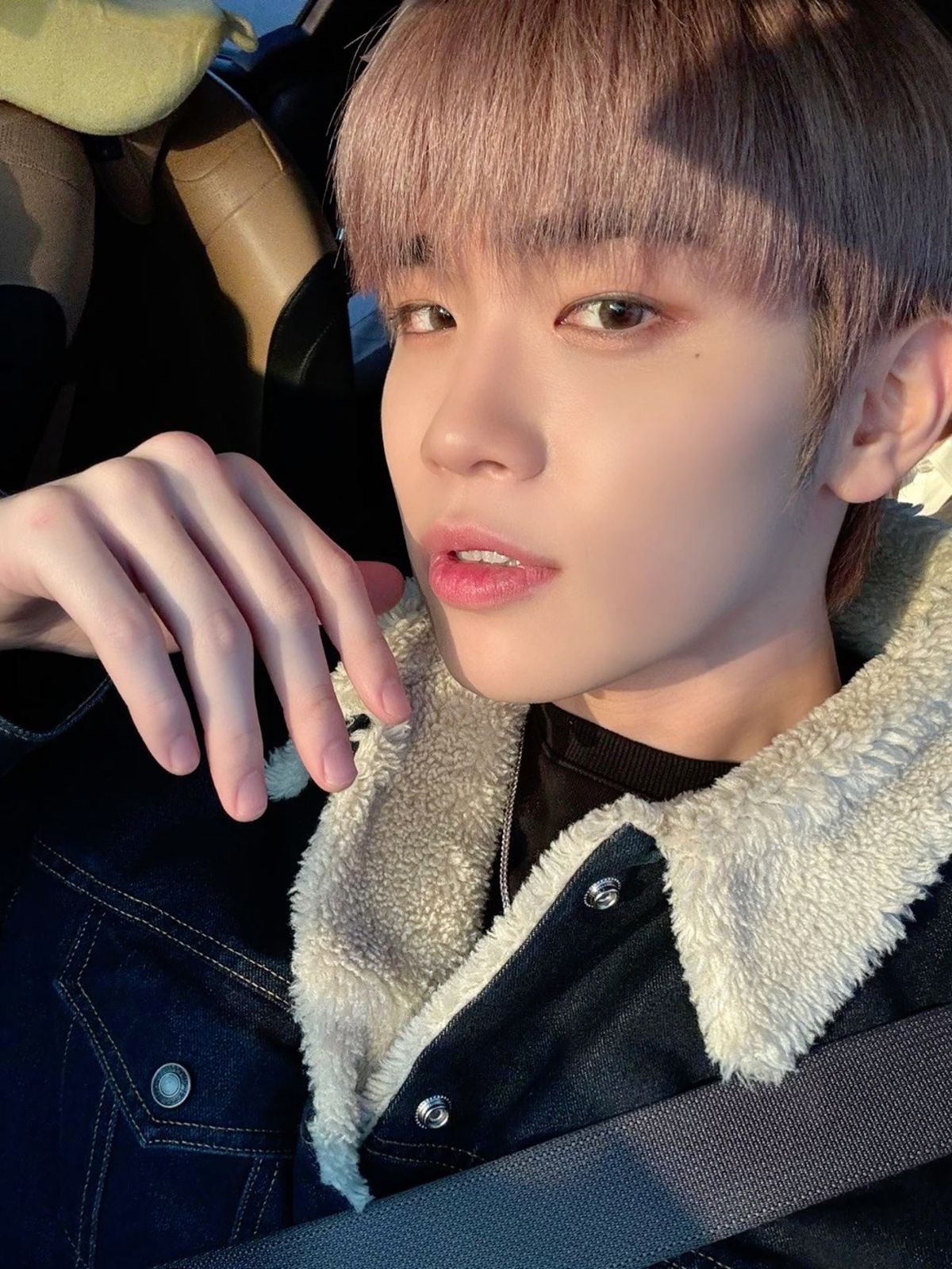 Latest photo of Kim Taerae (ZEROBASEONE)