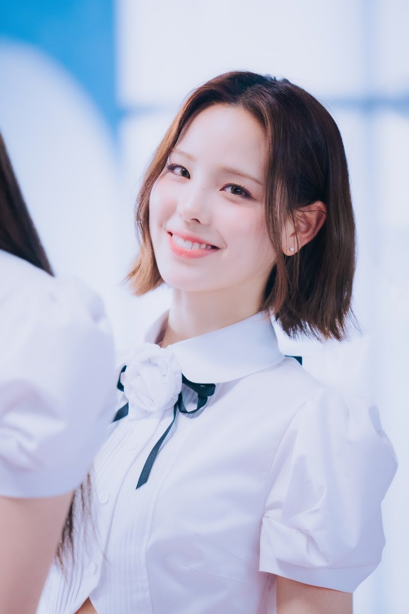 Latest photo of NiziU