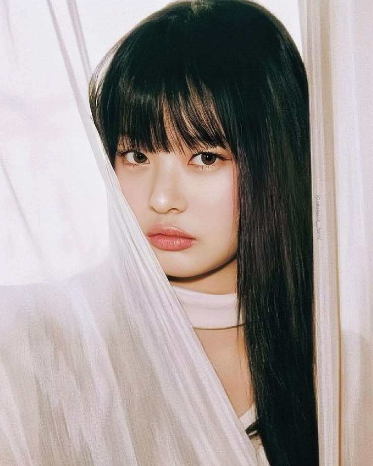 ハニ (NewJeans)の最新写真