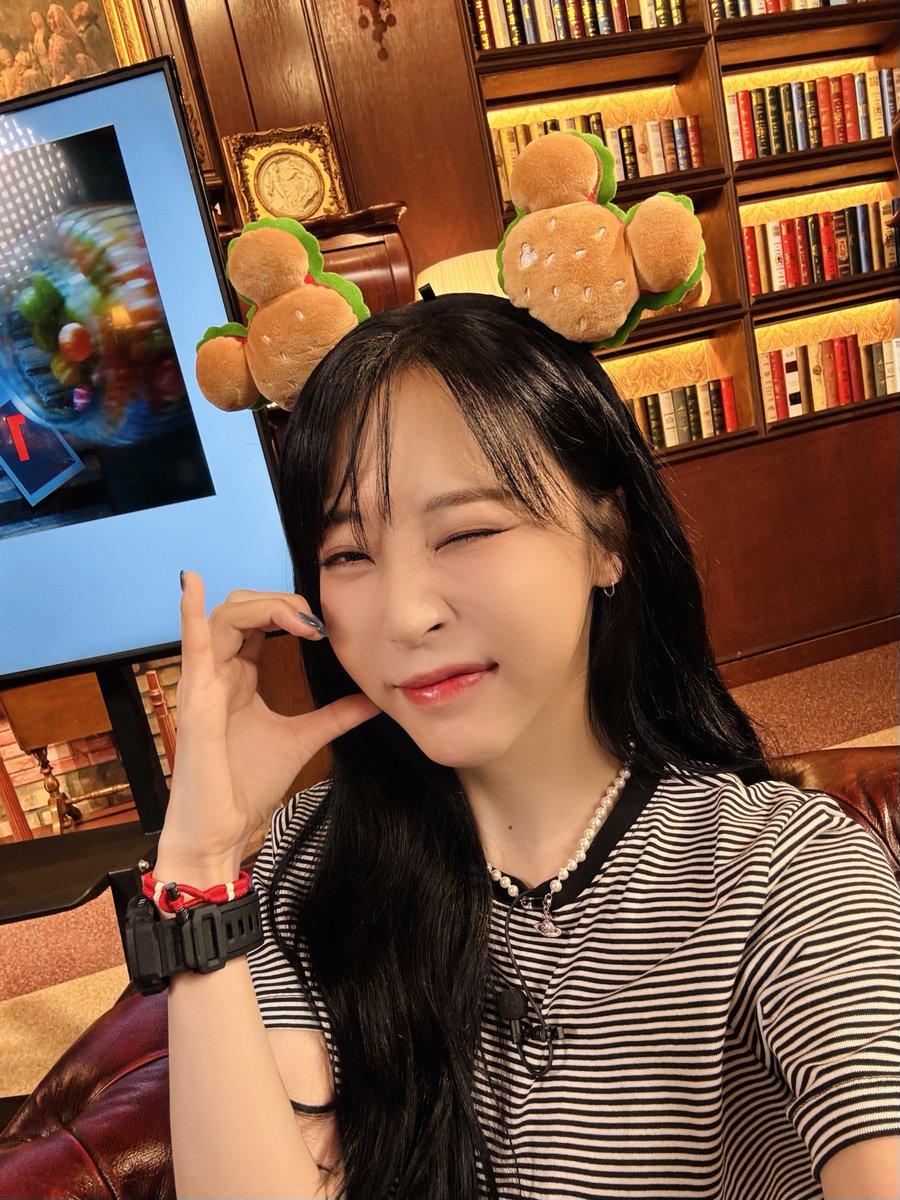 Recent activity shot of MAMAMOO