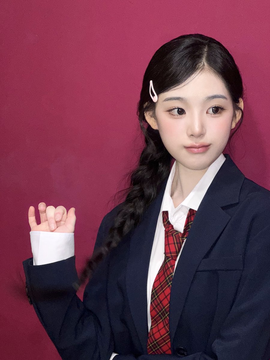 A moment captured by tripleS's fan