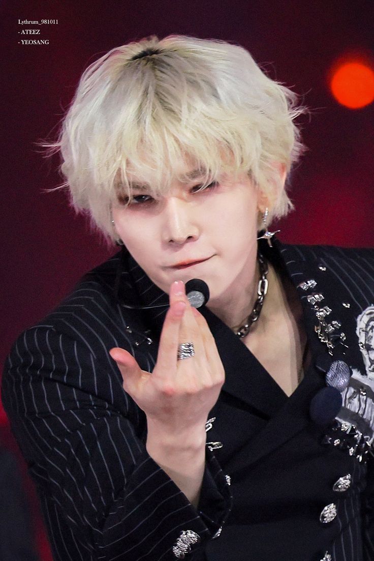 에이티즈의 비하인드 컷