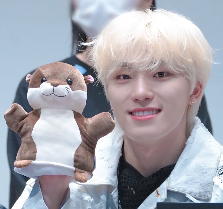A moment captured by Dino (SEVENTEEN)'s fan